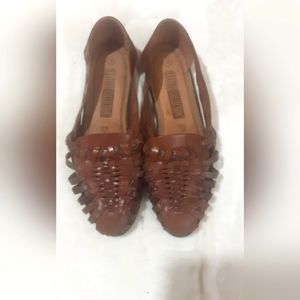 The leather collection shoes